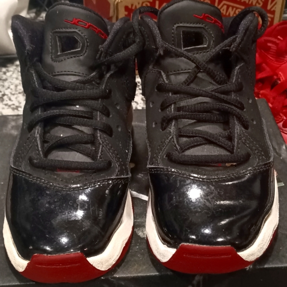 Red and Black Jordan 6 Rings 'Bred' size 12c